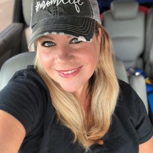 Meet your Posher, Leighann